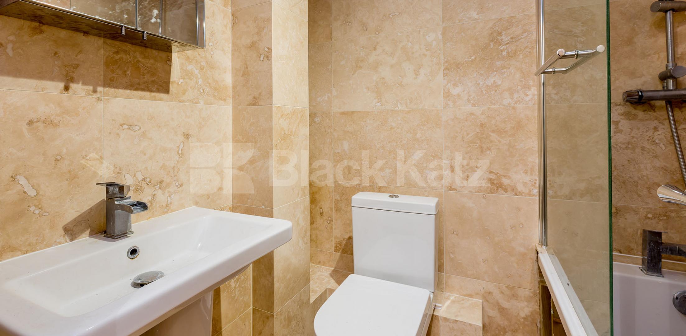 			2 Bedroom, 1 bath, 1 reception Flat			 Hargrave Road, Archway